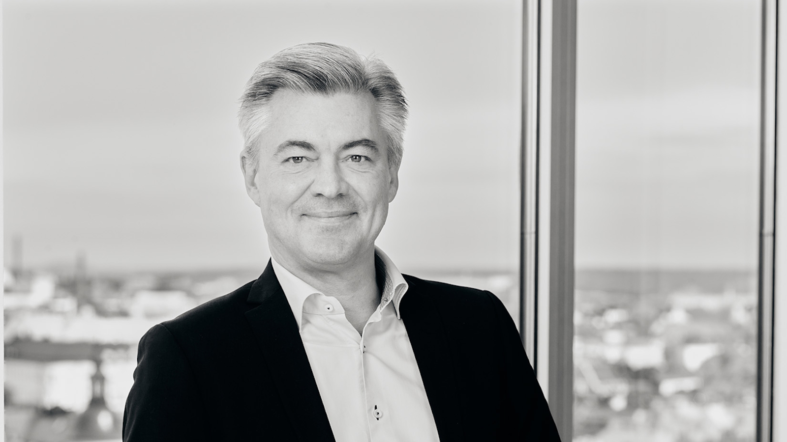 From ship brokerage to Interim Management