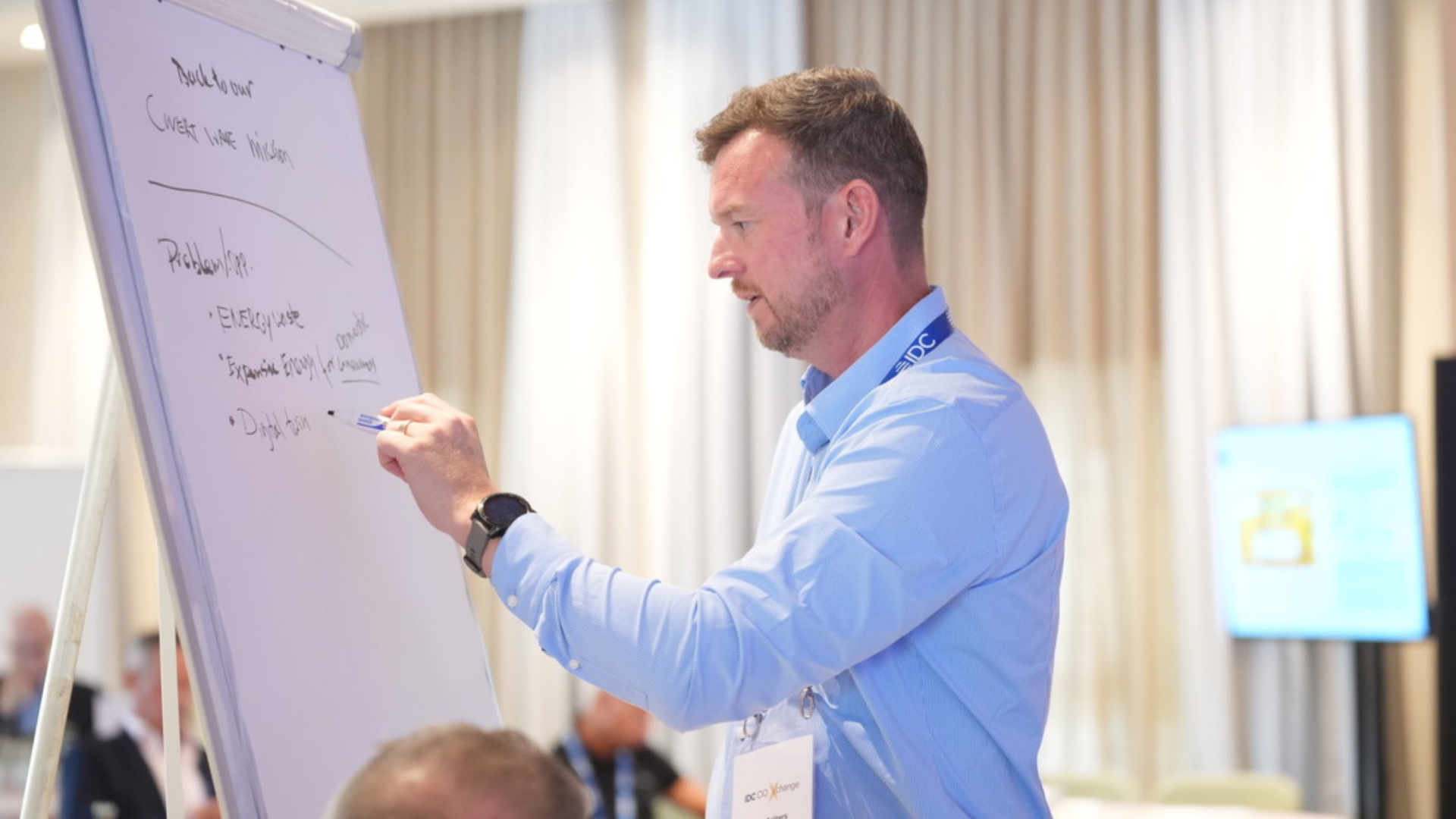 From Lifeguard to Executive Interim Manager in IT: An Interview with Roy Frijters